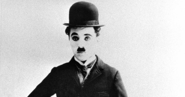Copertina di Chaplin, 100 anni fa sul grande schermo appariva per la prima volta Charlot