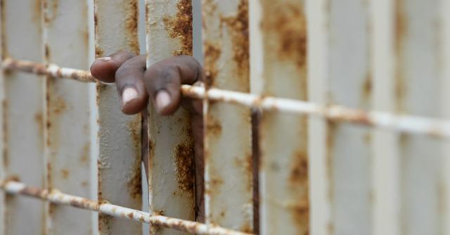 Bari, il giudice: “Migranti più garantiti in carcere che nel Cie”