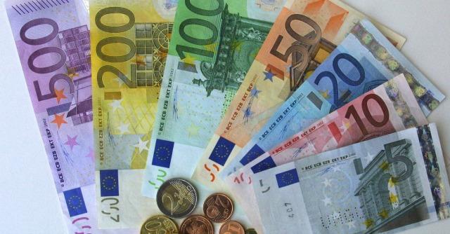 Debito pubblico, Istat: in quattro anni spesi per interessi 318 miliardi di euro