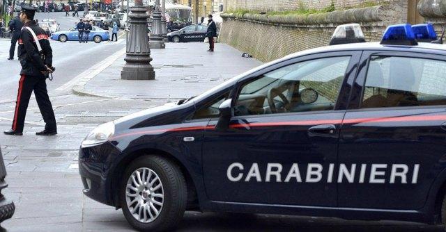 Napoli, rapinatore muore dopo l’arresto colpito per sbaglio da Carabiniere