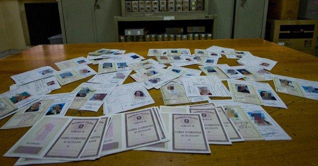 Caserta, “record di carte di identità false” nel Comune sciolto per camorra