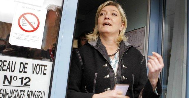 Europee, Le Pen: “Grillo? Mi odia, non so perché”. Lui: “Nessun accordo con Fn”