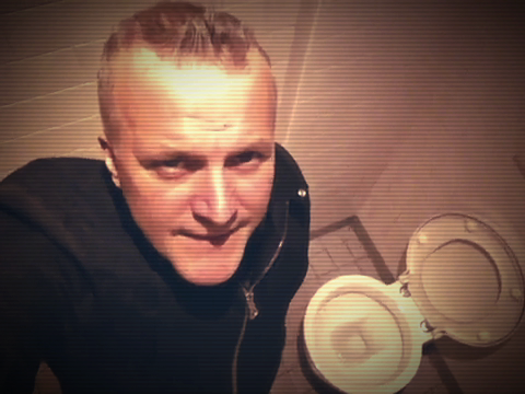 Copertina di Fatto del Lunedì, Paiella: “Autostrade ormai anche per andare in bagno”