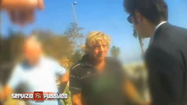 Copertina di Mafia e stragi, Servizio pubblico intervista l’agente “Faccia da mostro”