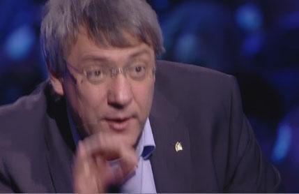 Copertina di Servizio Pubblico, Landini vs Zingales e Daverio: “Torno a fare il saldatore”