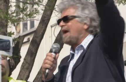 Copertina di Servizio Pubblico, Beppe Grillo, la peste rossa e i sindacati