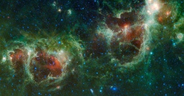 Copertina di “Esplosione di una supernova riprodotta in laboratorio grazie ai raggi laser”