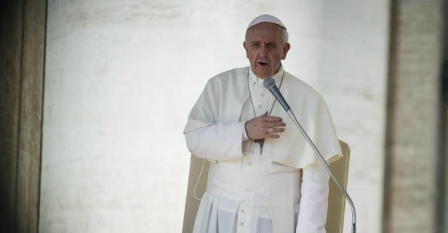 Copertina di Papa Francesco, il “brand” Bergoglio sbarca in tv con Francisco ensemble channel