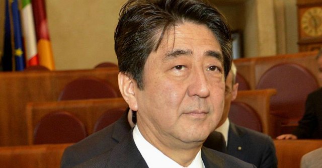 Copertina di Giappone, ora Shinzo Abe vuole puntare sulle donne. Sarà solo uno slogan?