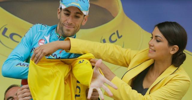 Copertina di Tour de France 2014, Nibali: tappa e maglia. Contador cade e si ritira