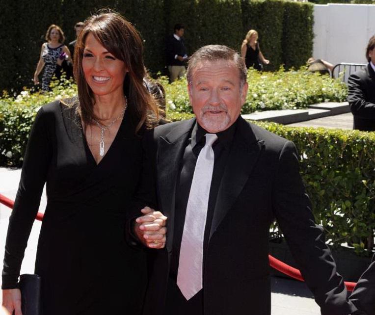 Robin Williams morto, “funerali in forma privata”. Zelda: “Messaggi crudeli online”