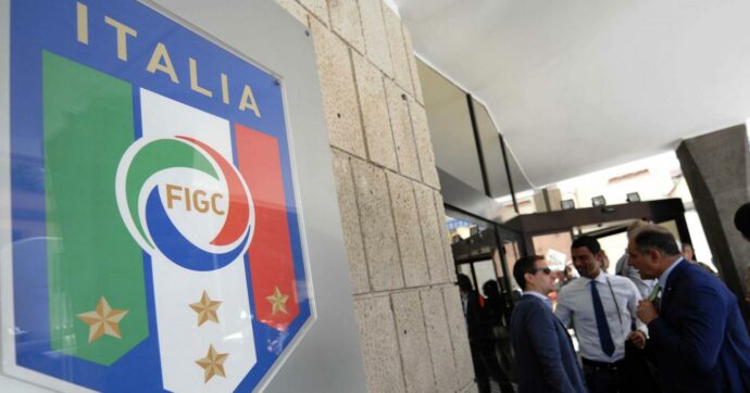 Nuova Figc, lo scenario: il sistema vuole preservarsi, la politica punta alla rivoluzione. Allo studio modifiche di legge per commissariare il pallone