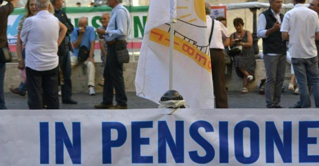 Copertina di Pensioni, “dal 2009 potere d’acquisto calato del 4%. Servono interventi mirati”