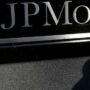 Copertina di “La mia capa a JPMorgan mi ha molestato per anni”: ex dipendente rifiuta 1 milione di risarcimento dalla banca per chiudere la causa