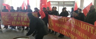 Copertina di Titan, sciopero dei dipendenti davanti alla regione: “No al licenziamento”