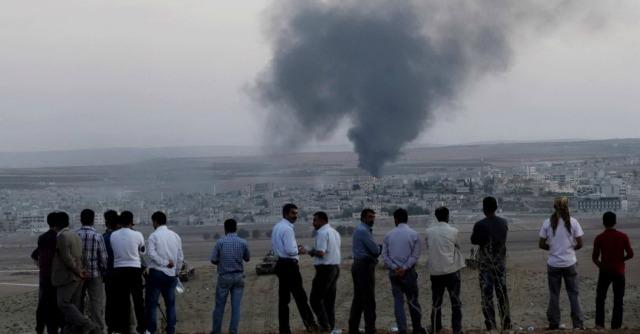 Isis, jihadisti prendono quartier generale curdo a Kobane. Onu: “Turchia intervenga”