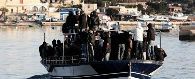 Migranti, l’Ue: “La lotta ai trafficanti sarà tra le nostre priorità top”