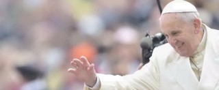 Copertina di Papa Francesco, Leoncavallo: “Parole più a sinistra di quelle dei partiti di sinistra”