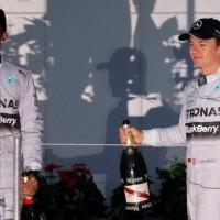 Hamilton primo classificato e Rosberg entrambi della Mercedes