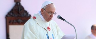 Copertina di Papa Francesco, “preti affaristi”: “Non dobbiamo diventare dei mercenari”