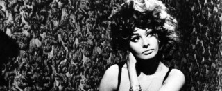Copertina di Sofia Loren, pressioni da Hollywood: “Mi chiesero di rifarmi il naso. Dissi no”
