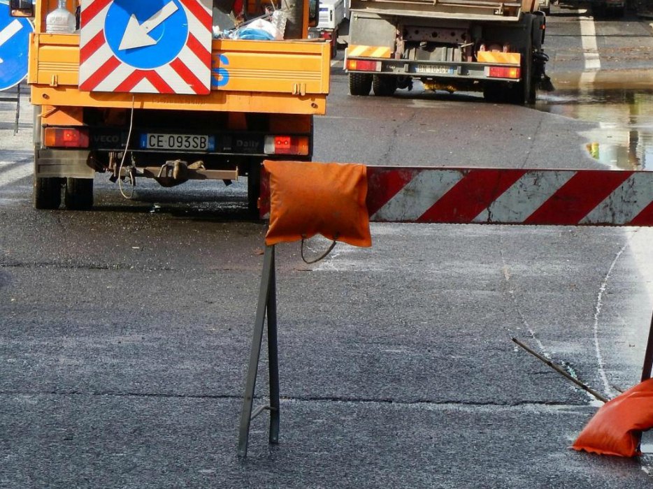 Investito mentre avviava un cantiere sull’A1, morto un operario tra all’altezza di Santa Maria Capua Vetere