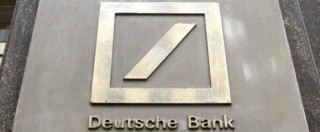 Copertina di Deutsche Bank, perché in una settimana ha perso il 20% del valore e per gli Usa “è la banca più rischiosa al mondo”