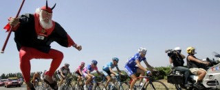 Copertina di Ciclismo, finiti gli sponsor: El Diablo si ritira. Era il tifoso più famoso al mondo