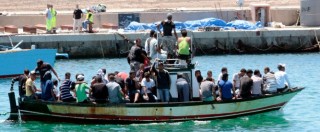 Copertina di Immigrati, nuova tragedia: 17 morti su un barcone al largo di Lampedusa