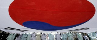Copertina di Corea del Sud, sciolto partito “vicino” a Pyongyang. “Minaccia la democrazia”