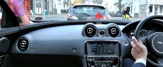 Copertina di Jaguar Land Rover, visione a 360 gradi grazie ai “montanti trasparenti”