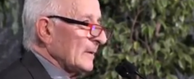 Copertina di Don Rigoldi al Papa: “Confessione? Dio non si incazza se un giovane si masturba”