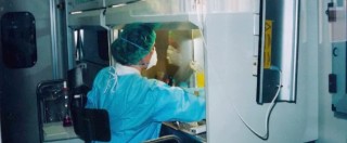 Copertina di Ebola, medico di Emergency ricoverato “è lievemente peggiorato”