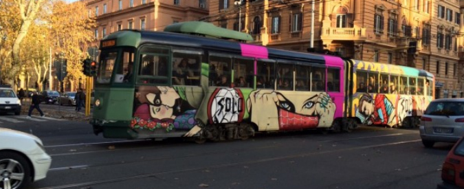 L’arte “si attacca al tram”: la street art protagonista, dal museo alla città