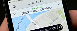 Copertina di Uber tra privacy, tasse, regole e cause per le mance. Tutti i nodi del servizio