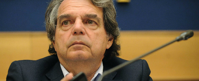 Copertina di Legge elettorale, Fi: ‘Premio alla lista? Non siamo d’accordo, non era nel patto daremo battaglia’