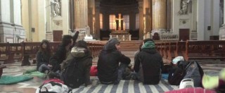 Copertina di Bologna, collettivo occupa la Cattedrale dopo sfratto: “La Curia non ci ascolta”