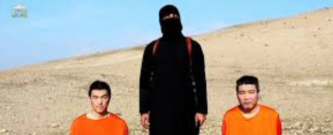 Copertina di Isis, i terroristi al governo giapponese: “Dateci 200 milioni di dollari o decapiteremo gli ostaggi”