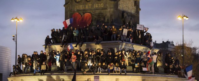 Terroristi Parigi, la marcia repubblicana: oltre 3 milioni di persone in Francia