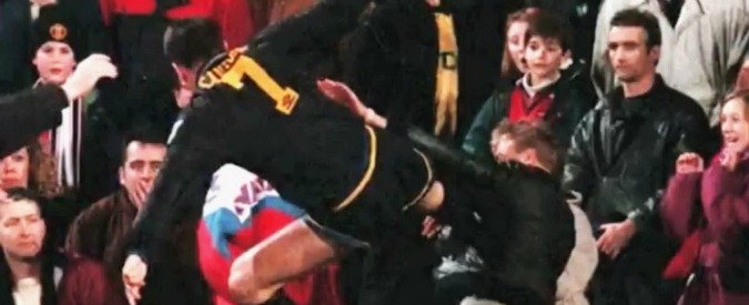 #KungFuCantona, 20 anni fa il calcio al tifoso. E l’hashtag diventa virale