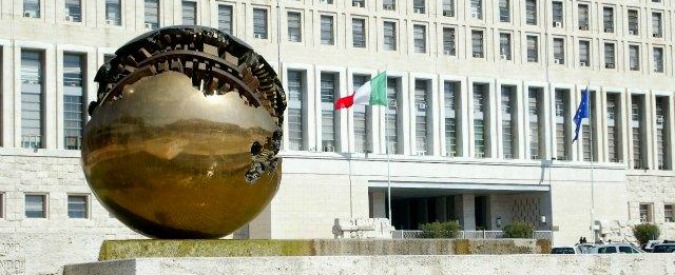 Ministero degli Esteri, dismissioni contestate: la Farnesina vende le “Case d’Italia”, in Svizzera emigranti in rivolta