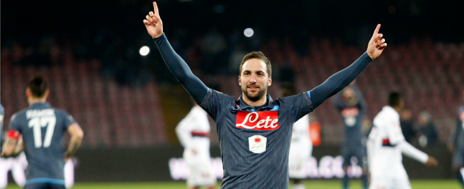 Napoli, Higuain e Andujar aggrediti dai tifosi dopo la sconfitta con la Lazio