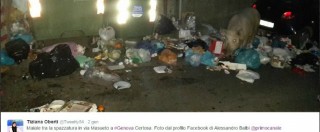 Copertina di Emergenza rifiuti a Genova, maiali e spazzatura in strada durante le Feste