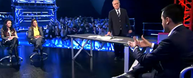 Copertina di Servizio Pubblico, Di Maio: “Noi M5S lotteremo ancora in Parlamento”