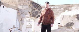 Copertina di Isis, nuovo video dell’ostaggio Cantlie da Aleppo: “Svelo le bugie dell’Occidente”