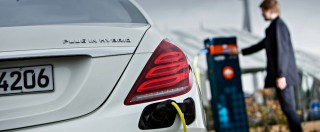 Copertina di C 350 Plug-in, l’ibrido secondo Mercedes: 82 CV “gratis”, prezzo sotto i 50.000 euro – FOTO