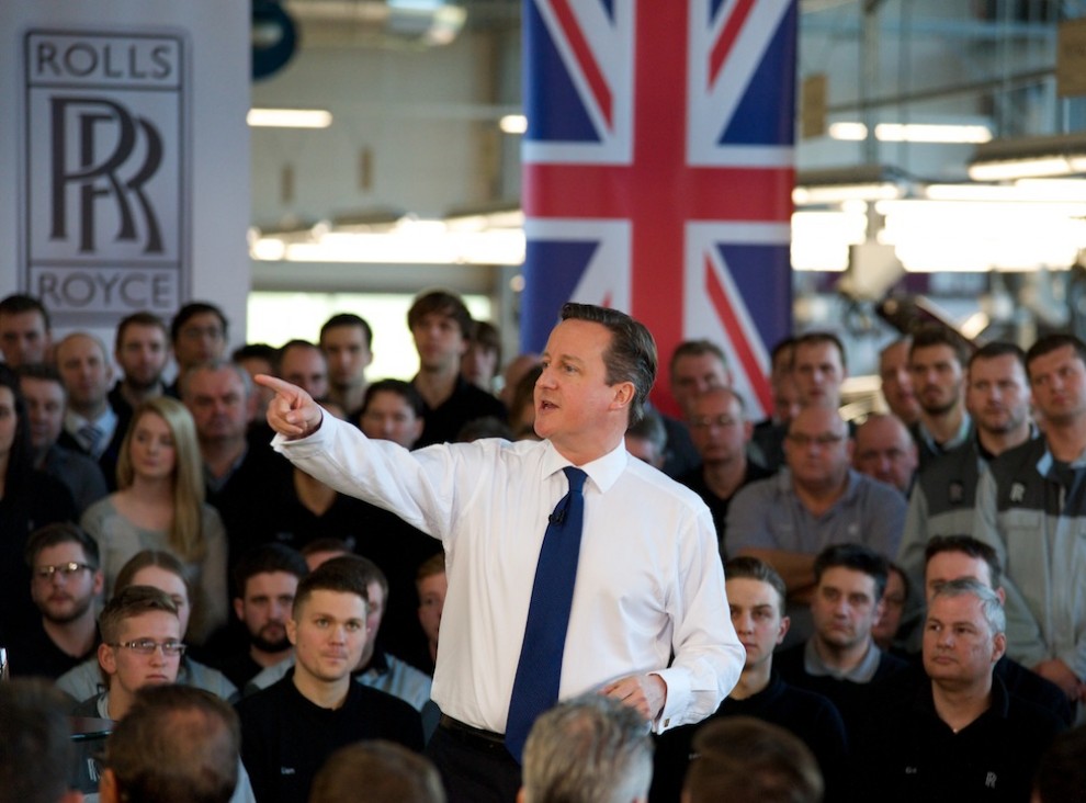 Il primo ministro britannico David Cameron a Goodwood, sede della Rolls-Royce