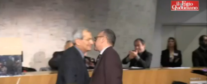 Copertina di Violante al Parlamento virtuale: ‘Pd oligarchico. M5S? Spietatamente aggressivi’