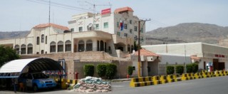 Copertina di Yemen, anche Roma chiude l’ambasciata: “Personale torna in l’Italia”