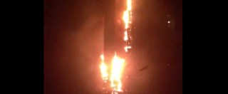 Copertina di Dubai, incendio nella Torch Tower. Venti piani in fiamme. Nessuna vittima
